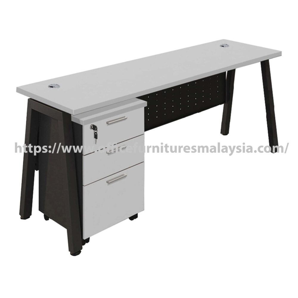 6 ft Steady Rectangular Table OFMO1860